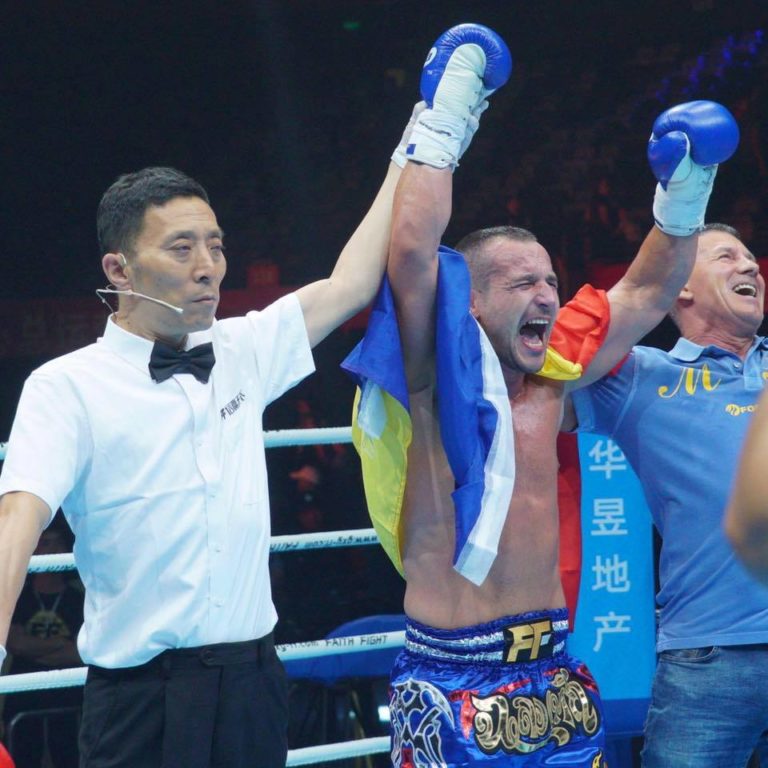 Un luptător român scrie istorie în China!